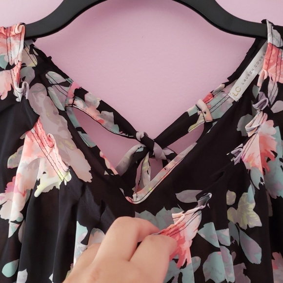 Lauren Conrad Top - Picture 7 of 7